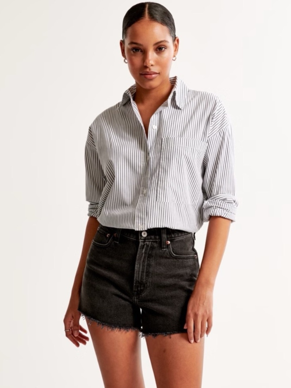Abercrombie curve love relaxed 90s cut off high rise short